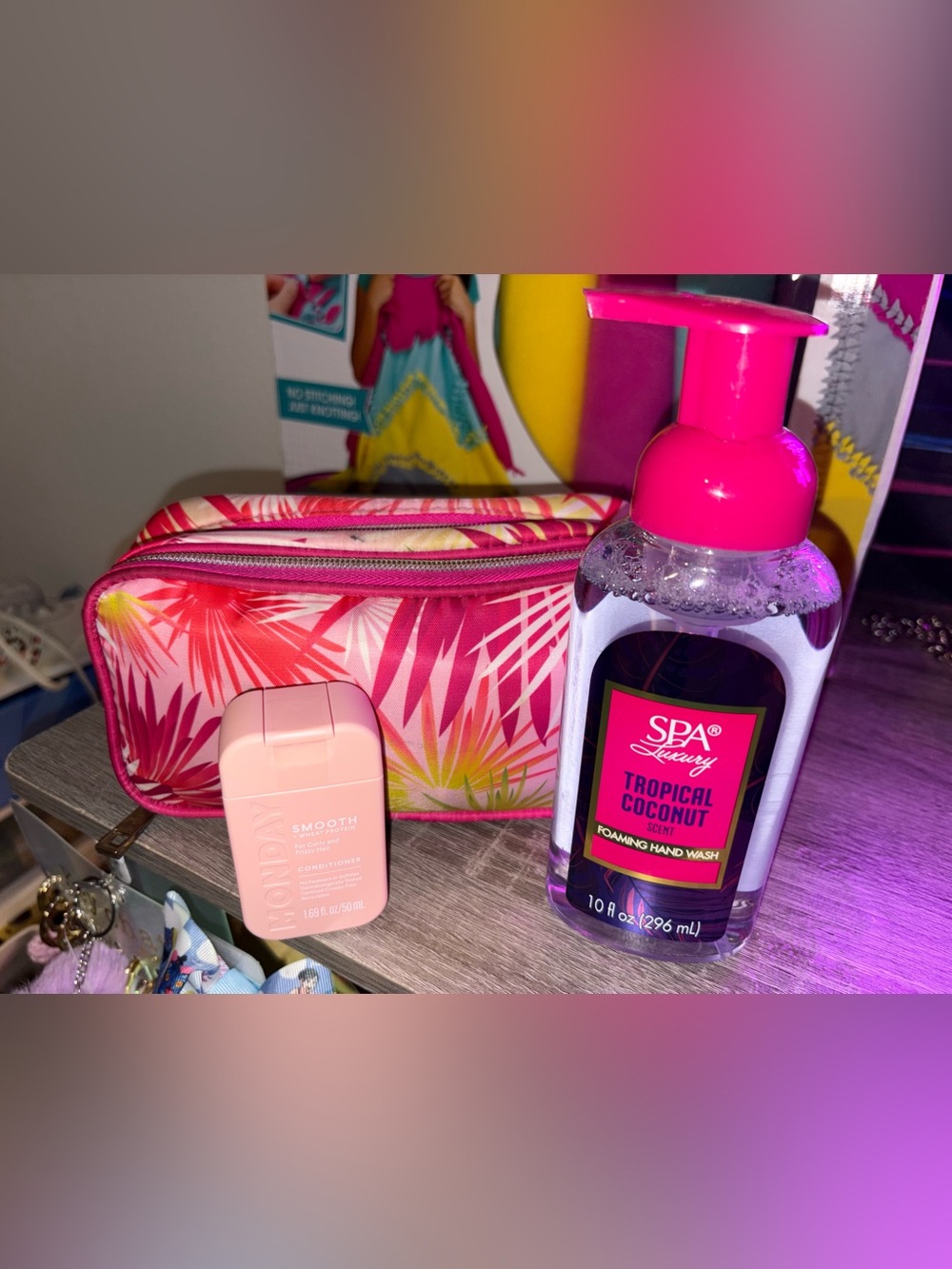 Tropical Coconut Foaming Hand Wash - Pink